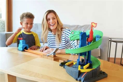 Pistas De Carrinhos Hot Wheels Para Encantar No Dia Das Crian As Metr Poles