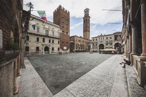 Piazza Dei Signori Piazza Dante Historical Site Outdooractive