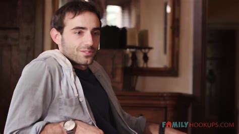 Ella Knox Uses Her Big Natural Tits To Seduce Her Stepbrother