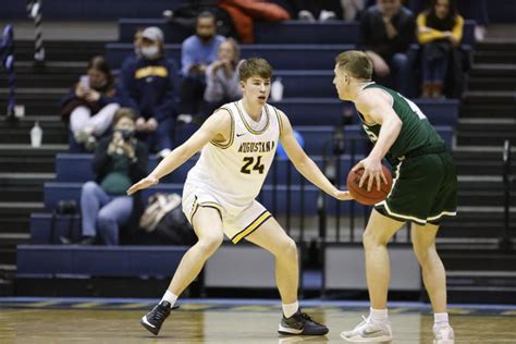 Mens Basketball Defeated By Illinois Wesleyan Augustana College