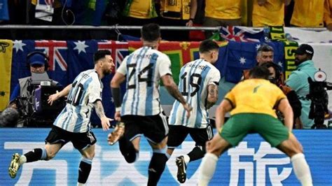 Hasil Argentina Vs Australia Lionel Messi Julian Alvarez Cetak Gol