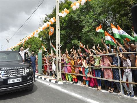 Pm Narendra Modi Receives A Warm Welcome From The People Of Bhuj Gujarat During Road Show Pm