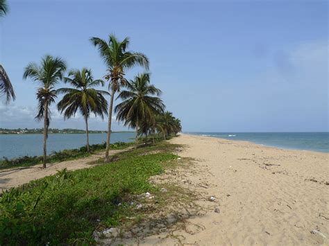 Harper Beach Southern Liberia Should Be A Paradises Inst Flickr