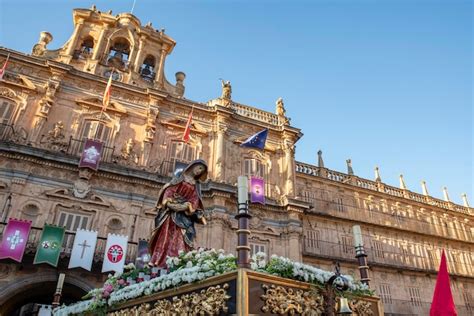 Procesi N De Semana Santa En Salamanca Espa A Foto Premium