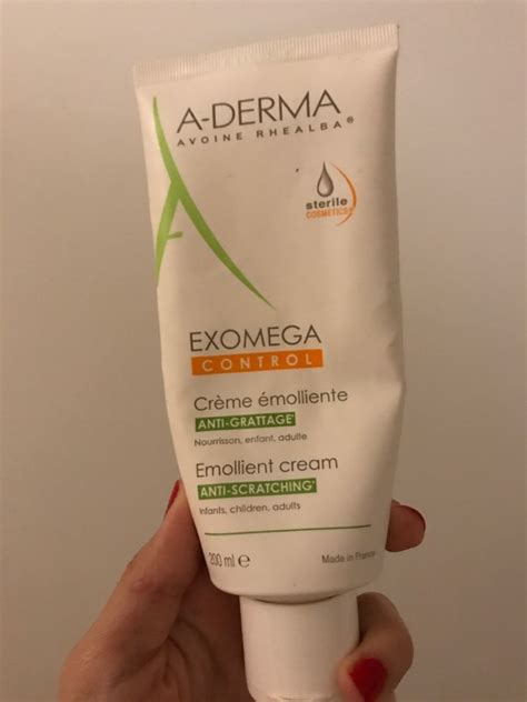 A Derma Exomega Control Emollient Cream Anti Scratching Source