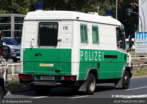 Einsatzfahrzeug B 31844 MB 611 D GruKW BOS Fahrzeuge