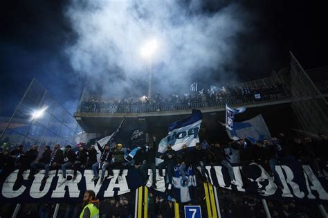 L incontro tra De Laurentiis e gli ultras del Napoli è stato voluto da