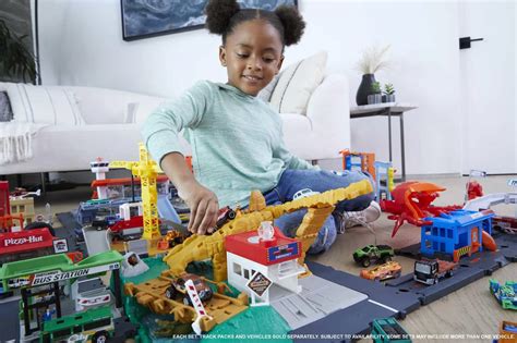 Mattel Hot Wheels Downtown Garage Pista Giocattolo Per Bambini Da Anni City