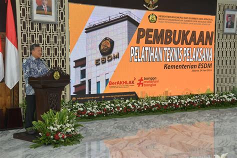 Kementerian Esdm Ri Media Center News Archives Buka Pelatihan Teknis Sektor Esdm Menteri