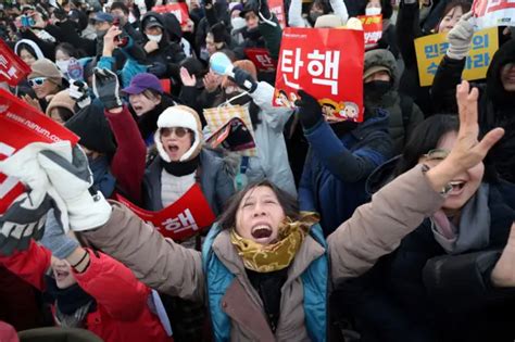 윤석열 대통령 탄핵소추안 가결 Bbc News 코리아