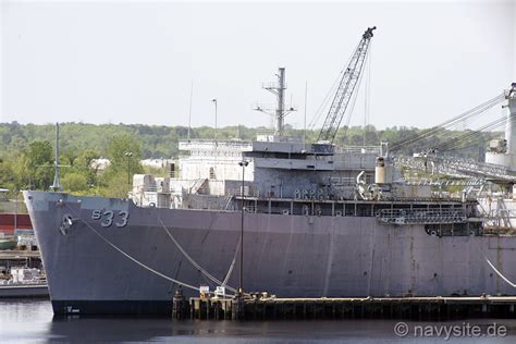 Uss Simon Lake As 33