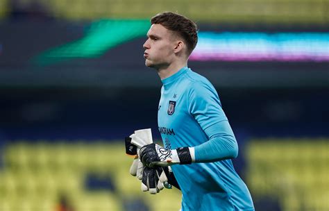 Burnley And Liverpool Eye Bart Verbruggen Transfer