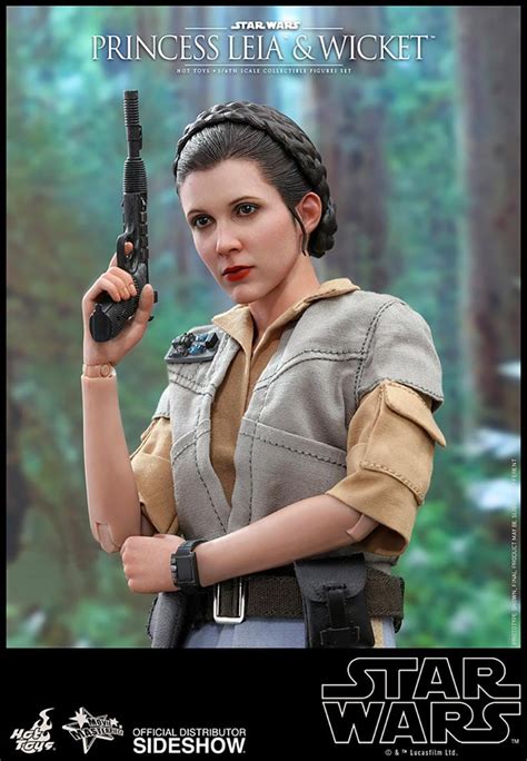 Hot Toys Princess Leia Wicket Look Straight Out Of Endor