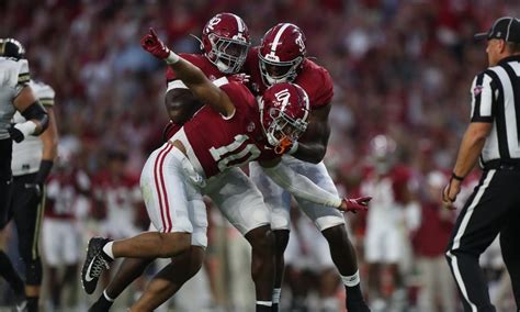 Alabama LB Henry To'oto'o expresses his excitement about facing Tennessee