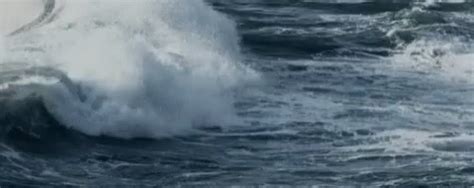 Big Waves Ocean GIF - BigWaves Waves Big - Discover & Share GIFs