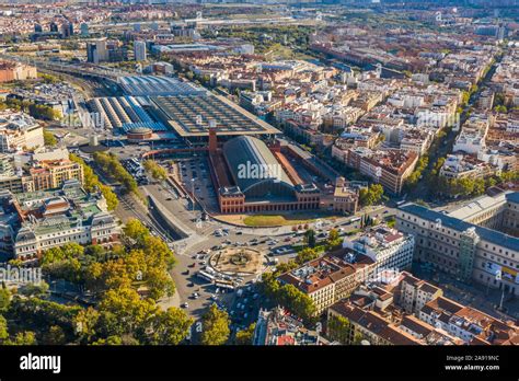 Madrid Puerta De Atocha Estación De Tren Fotografías E Imágenes De Alta