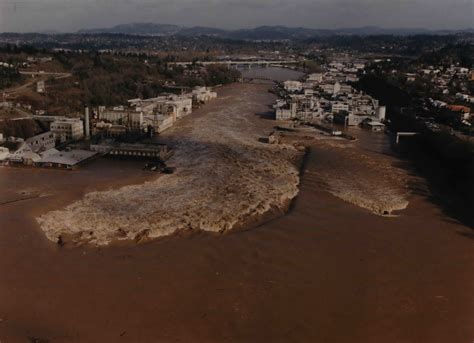 Remembering Oregons Epic 1996 Flood 20 Years Ago Photos