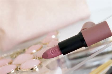 Essence Longlasting Lipstick Nude Come Naturally Cool Nude