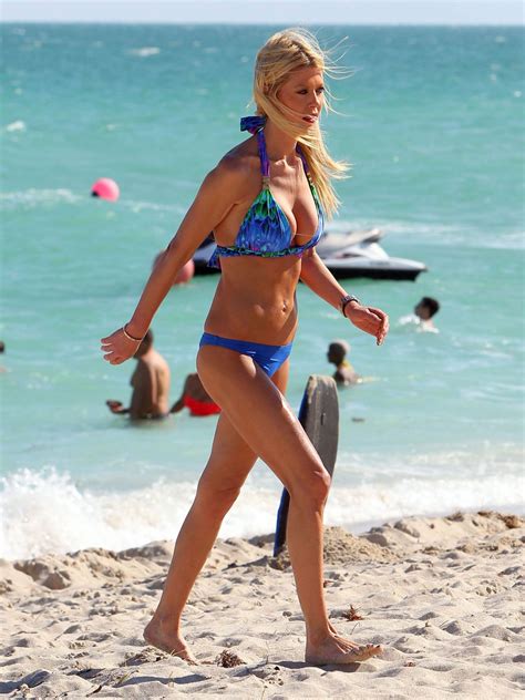 Tara Reid In A Bikini Vacation In Miami November 2013