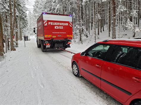 PKW Bergungen Feuerwehr Miesenbach