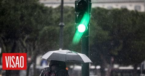 Vis O Sete Distritos Do Continente Sob Aviso Amarelo Devido Chuva