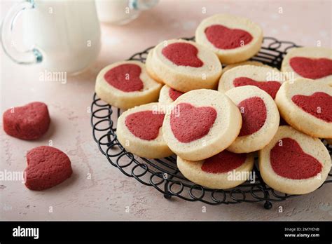 Petits G Teaux De Saint Valentin Biscuits Sabl S L Int Rieur D Un