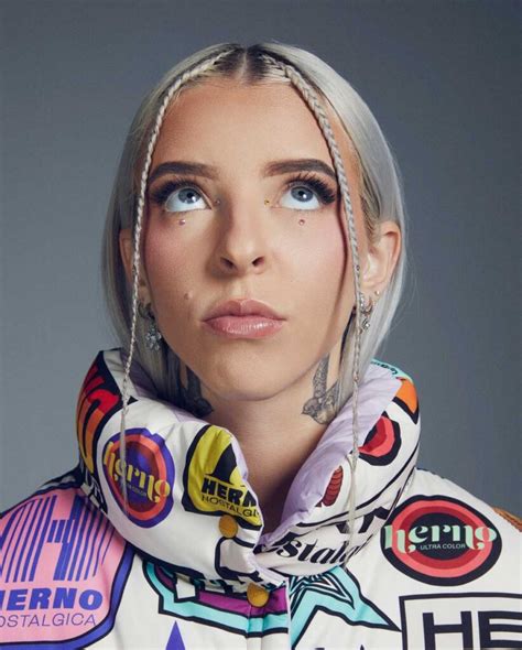 Young Miko es la voz del movimiento queer en la música pop urbana latina