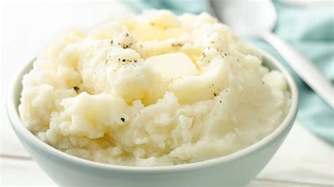 How To Make Homemade Mashed Potatoes