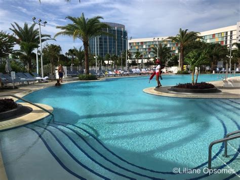 Universal Aventura hotel pool - The Unofficial Guides