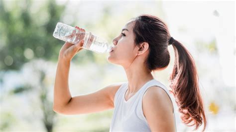 How Much Water Should You Drink for Optimal Hydration?