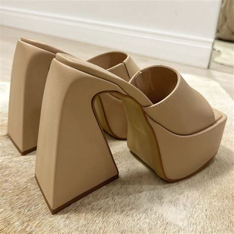 Tamanco Nude De Salto Alto E Meia Pata Loja Mm Shoes