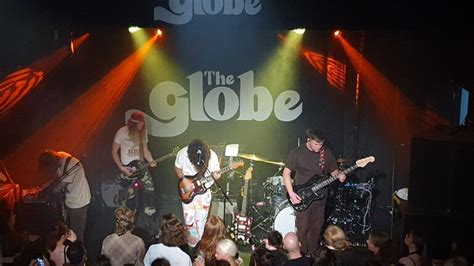 Psychedelic Porn Crumpets Live Review Unbearably Monotonous