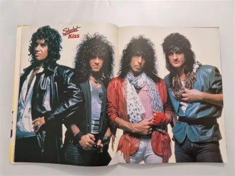 Kiss Iron Maiden M Tley Cr E Accept Helix Magazine Rare De