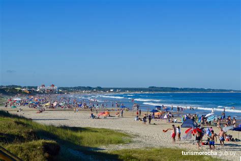 Playa De Costa Azul A Pocos Km Del Centro Comercial De La Paloma