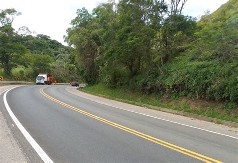 Recuperação de pavimento na Rio Santos BR 101 entra na fase final