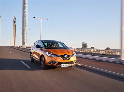 Renault Scenic | Reviews, Test Drives | Complete Car