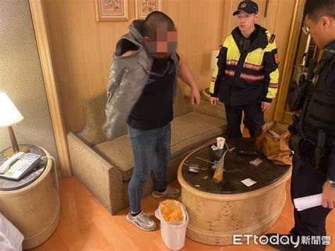 高雄通緝犯新北訪友未遇 暫住摩鐵遇警臨檢 桌上還擺著毒品 Ettoday社會新聞 Ettoday新聞雲