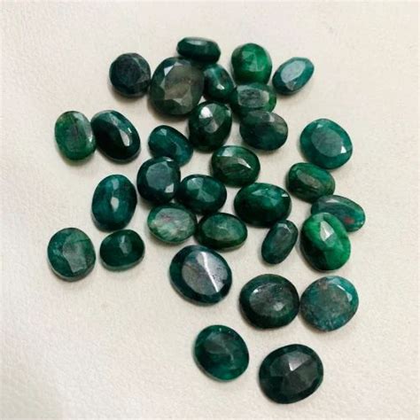 Green Oval Dyed Emerald Faceted Stones Lot At Rs 200 Carat In Jaipur