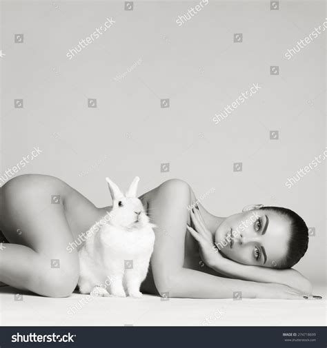 Studio Fashion Photo Naked Elegant Lady Stock Photo Shutterstock