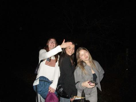 Trio De Copine Une Rousse Une Blonde Une Brune