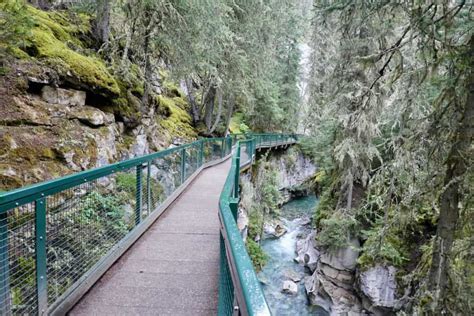 Wonderful Walks And Hikes In The Canadian Rockies Travel With Lolly