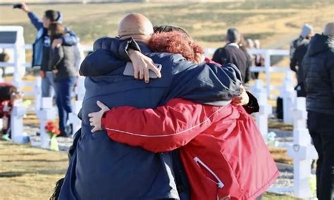 Cómo Fue La Tarea Para Que Soldados Enterrados En Malvinas Dejaran De