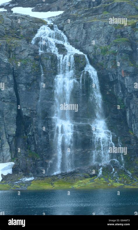 Summer mountain with lake and waterfall (Norway Stock Photo - Alamy