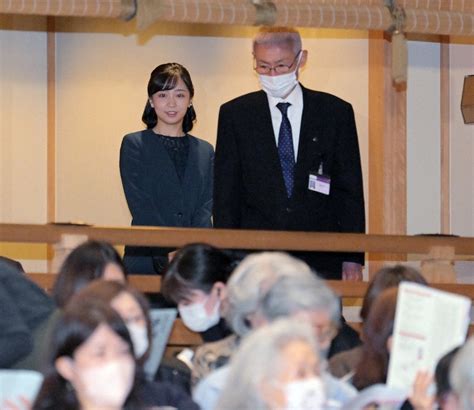 佳子さま、手話狂言を鑑賞 紀子さまは体調不良で取りやめ 写真特集14 毎日新聞