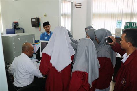 Kunjungan SMK MUHAMMADIYAH 2 Pekanbaru Dinas Perpustakaan Dan