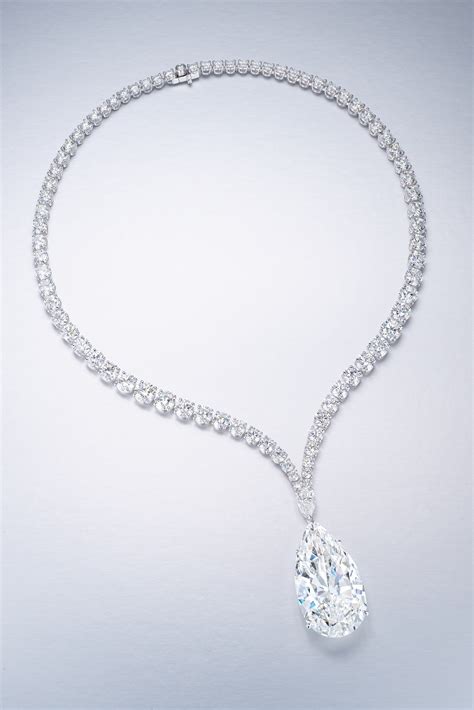 How high jewellers reimagined classic bridal gems in 2022, from