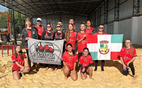 Dupla jaraguaense é vice campeã no Circuito Curitiba de Vôlei de Praia