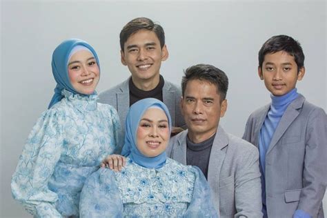 Biodata Dan Profil Keluarga Lesti Kejora Orang Tua Ayah Ibu Kakak