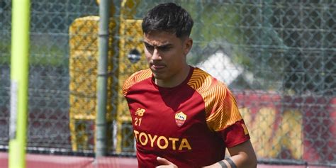 Roma Squadra A Riposo Ma Dybala Si Allena A Trigoria