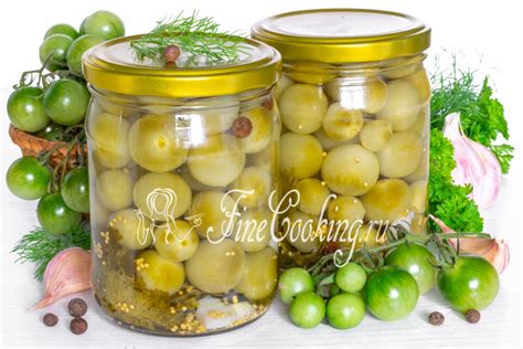 Маринованные зеленые помидоры с чесноком на зиму в банках без ...